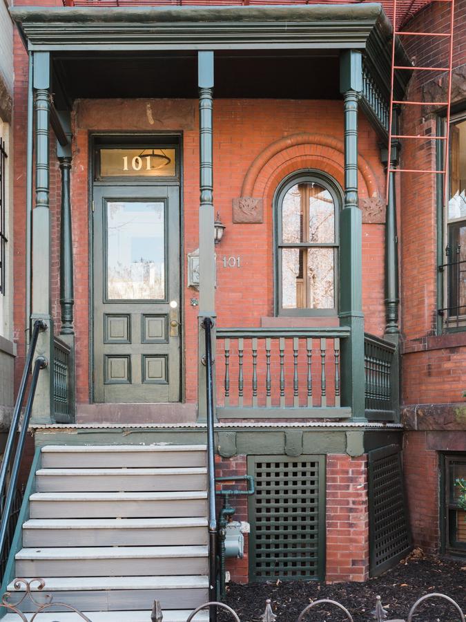 Found Places Capitol Hill Bed And Breakfast Washington Exterior photo